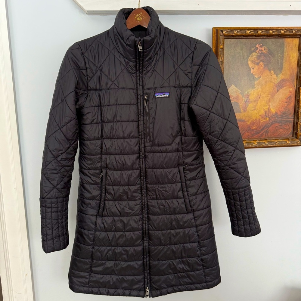 Patagonia Black Quilted Radalie Parka size Small